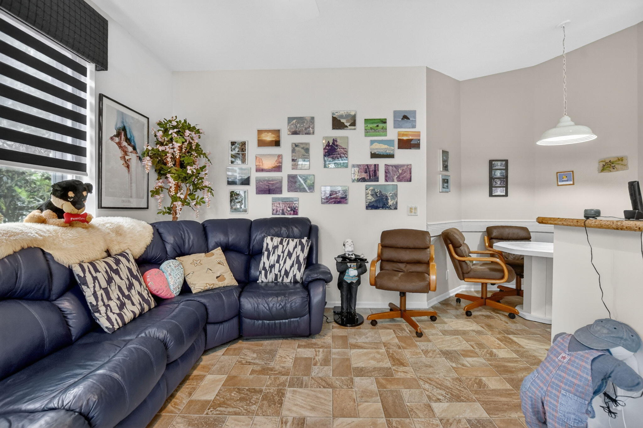 23478 Torre Circle Boca Raton, FL 33433 - Photo 17 of 44 Family room