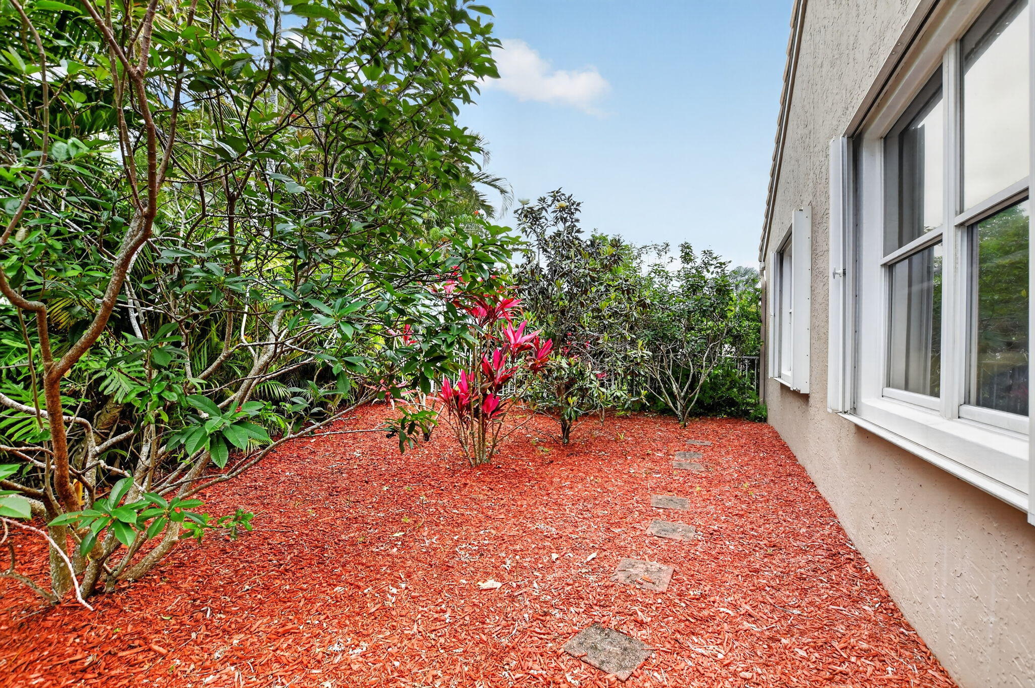 23478 Torre Circle Boca Raton, FL 33433 - Photo 33 of 44 Backyard and sideyard