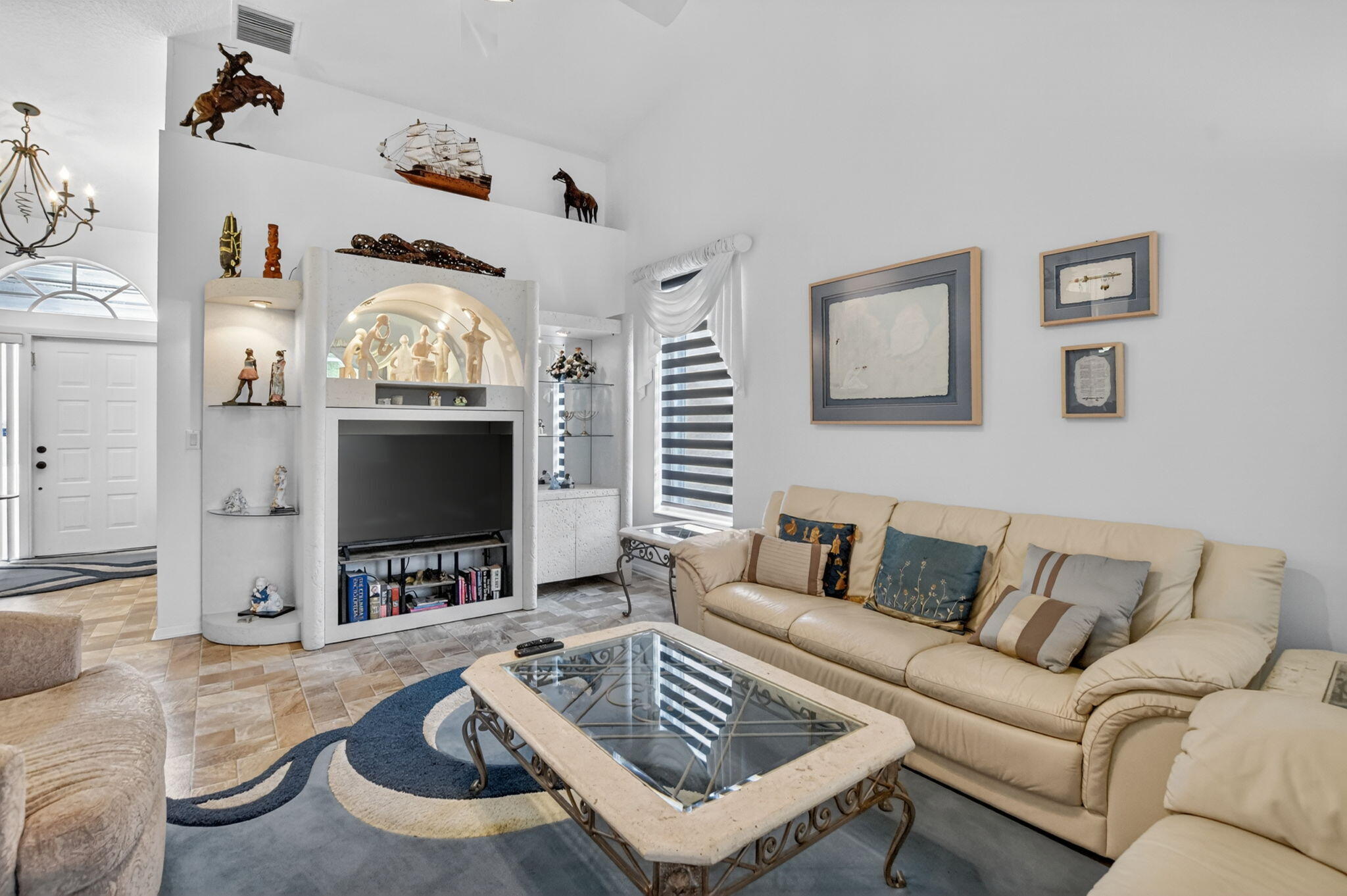 23478 Torre Circle Boca Raton, FL 33433 - Photo 6 of 44 Living area