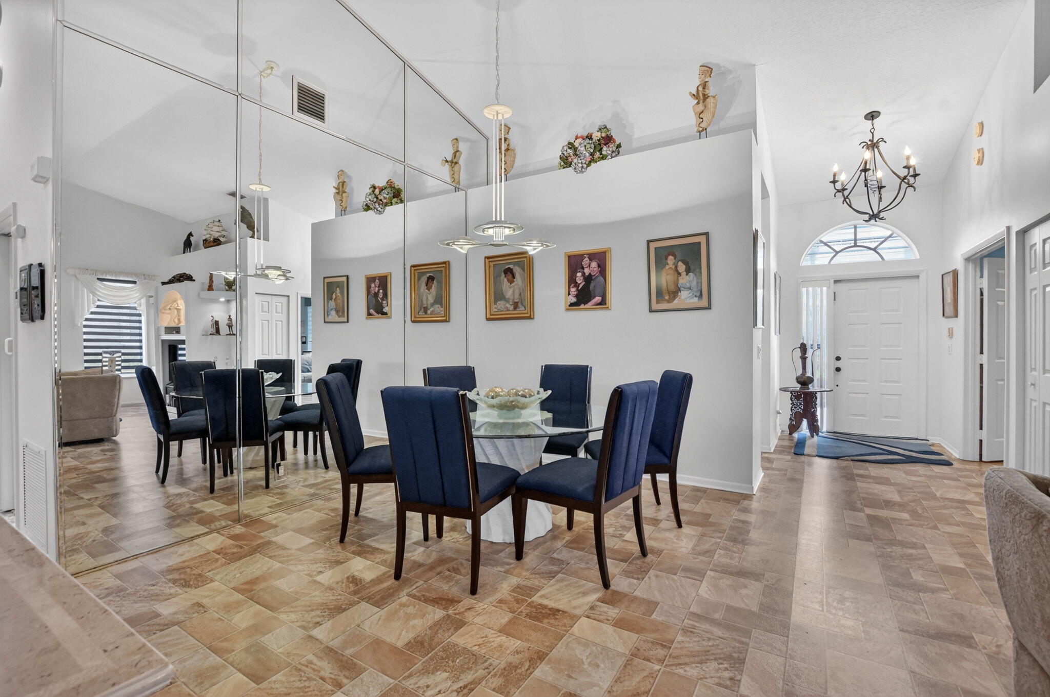 23478 Torre Circle Boca Raton, FL 33433 - Photo 8 of 44 Dining area