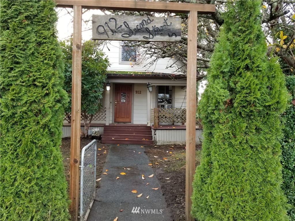 912 2nd Street Cosmopolis, WA 98537 - Photo 2 of 40 Gallery Image 2