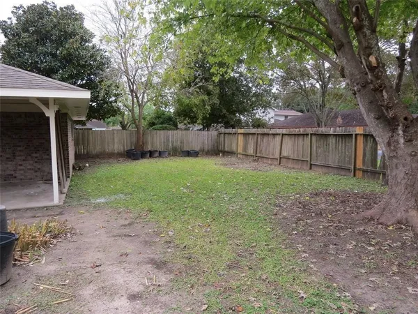 $2,150 | 2706 Lufkin Lane, Deer Park, TX 77536