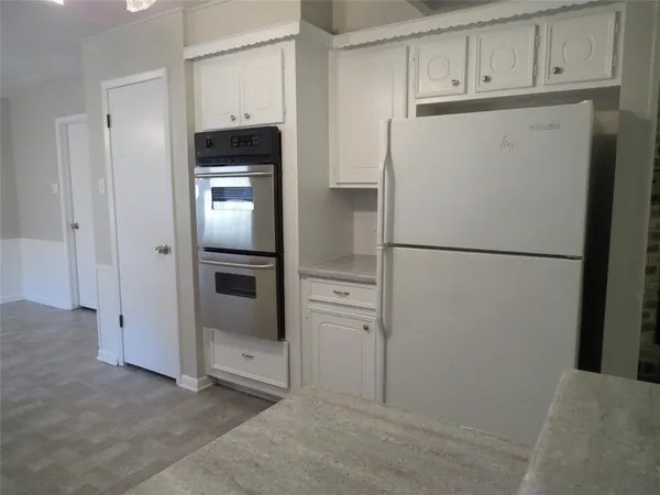 $2,150 | 2706 Lufkin Lane, Deer Park, TX 77536