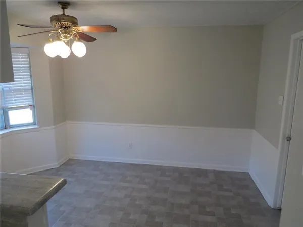 $2,150 | 2706 Lufkin Lane, Deer Park, TX 77536