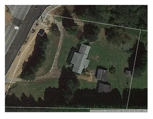 $262,500 | 8930 Highway 54, Jonesboro, GA 30238