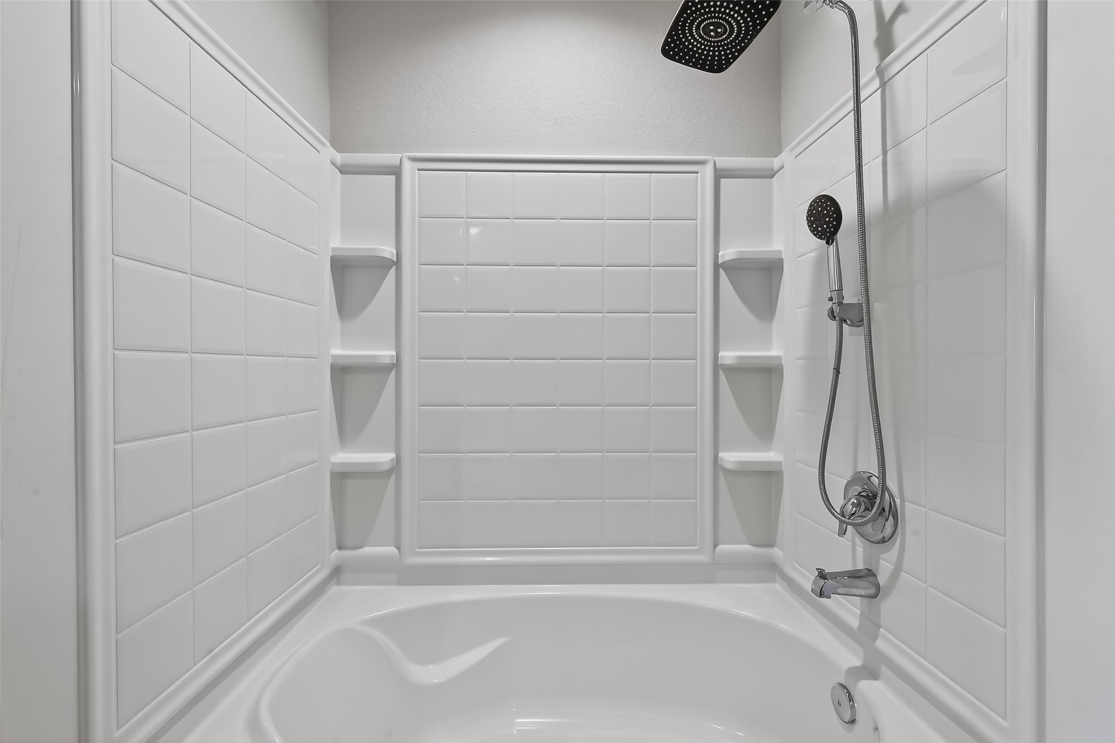 23511 Treeline Bluff Trail Spring Spring, TX 77373 - Photo 30 of 41 a bathroom with a shower