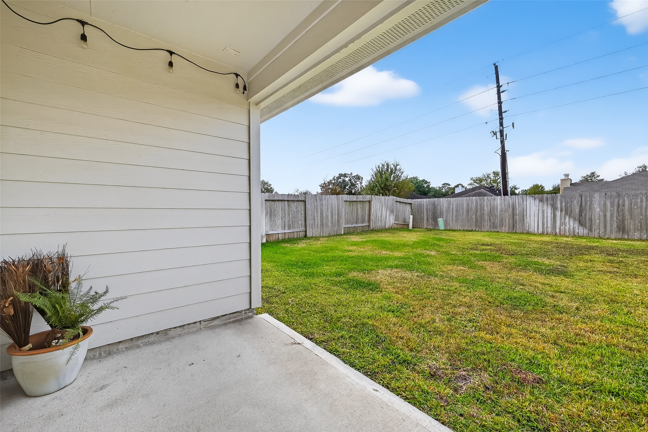23511 Treeline Bluff Trail Spring Spring, TX 77373 - Photo 31 of 41 a view of a back yard