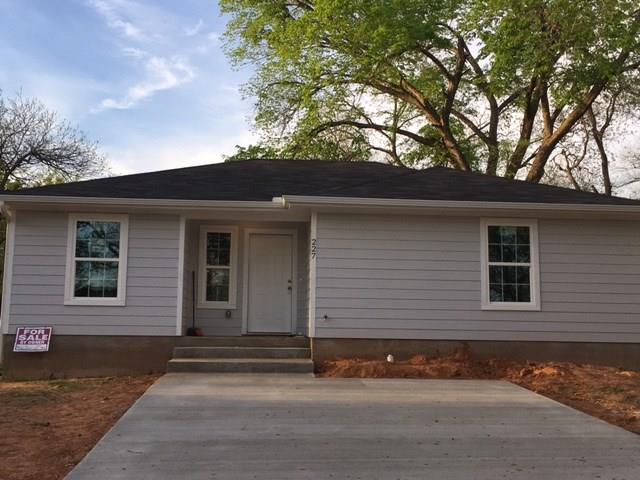 227 West Murray Street Denison, TX 75020 - Photo 1 of 1