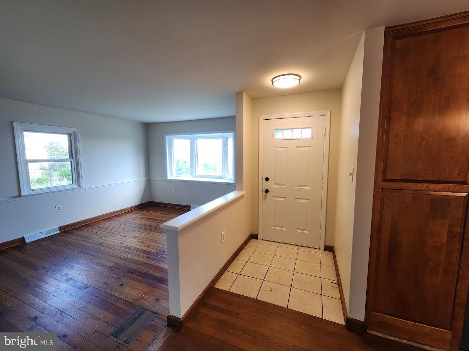 827 Disston View Drive Lititz, PA 17543 - Photo 18 of 37