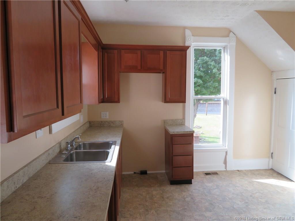 9075 Highway 64 Georgetown, IN 47122 - Photo 8 of 24