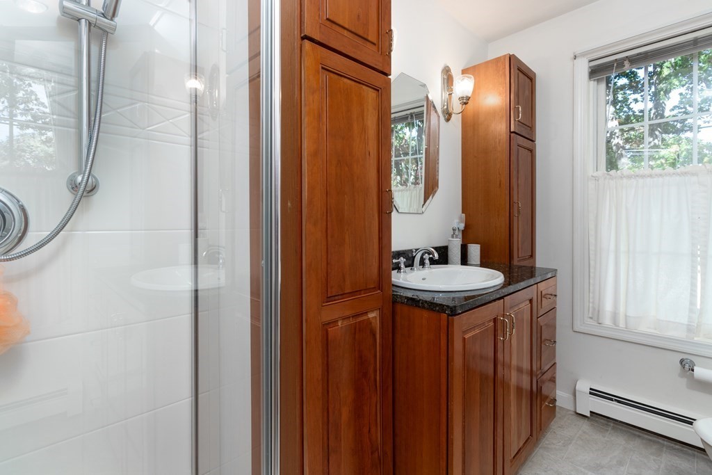 5 Fort Pond Hill Road Littleton, MA 01460 - Photo 12 of 26 Gallery Image 12