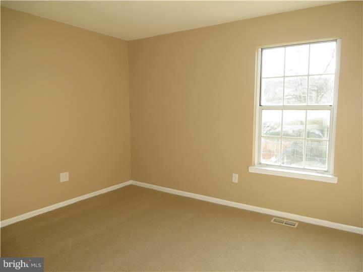 17 Jamie Court Clementon, NJ 08021 - Photo 11 of 19 Gallery Image 11