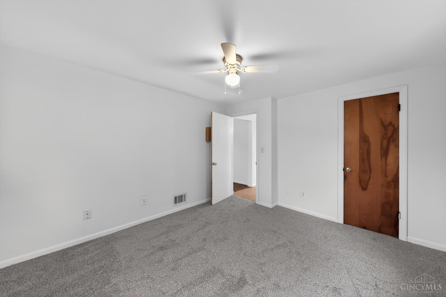 2505 Rack Court Cincinnati, OH 45239 - Photo 25 of 31