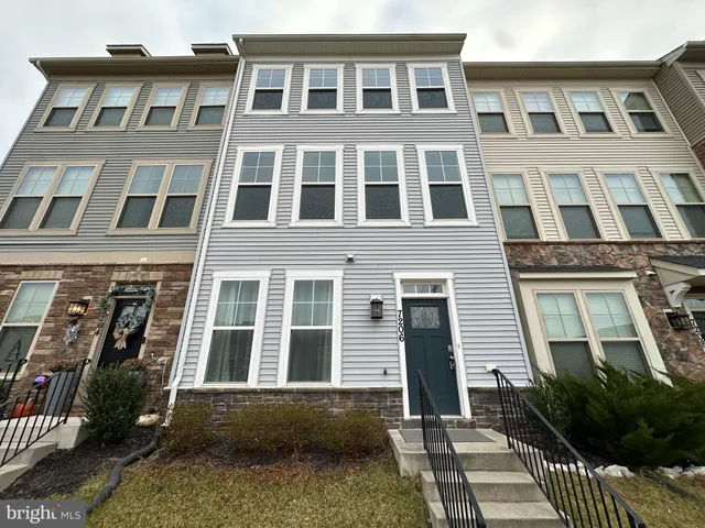 $500,000 | 7206 Hartley Lane, Glen Burnie, MD 21060