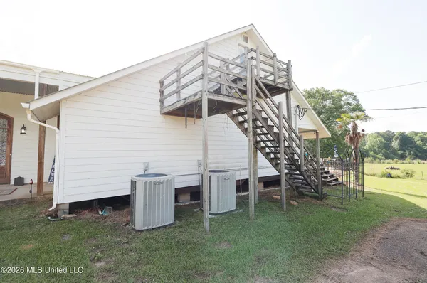 $289,900 | 3052 C D Rayborn Road, Jayess, MS 39641
