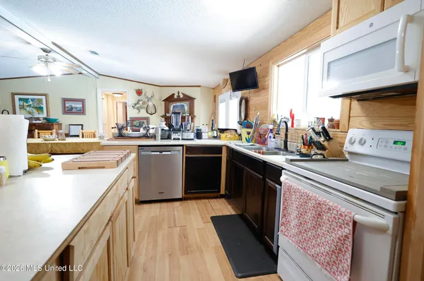 $289,900 | 3052 C D Rayborn Road, Jayess, MS 39641