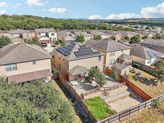 $369,990 | 27341 Paraiso Manor, Boerne, TX 78015