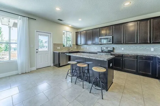 $369,990 | 27341 Paraiso Manor, Boerne, TX 78015