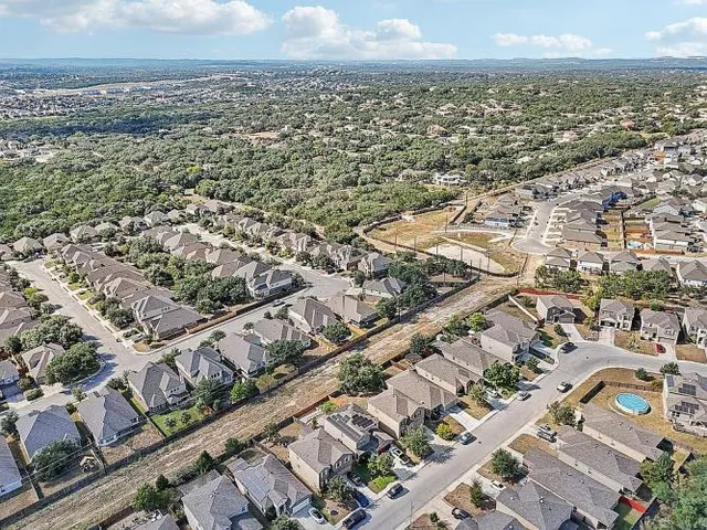 $369,990 | 27341 Paraiso Manor, Boerne, TX 78015