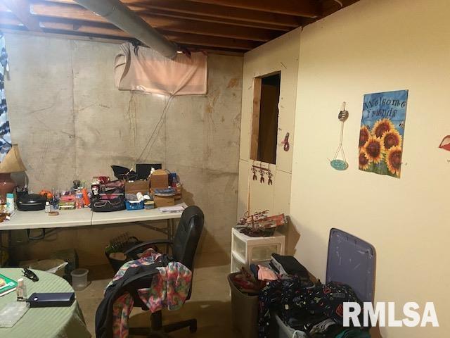 23479 Kraatz Road Thompsonville, IL 62890 - Photo 12 of 21 Gallery Image 12