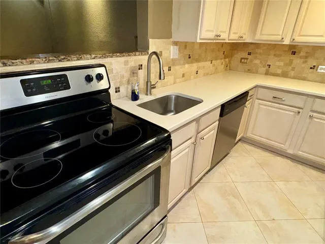 $1,925 | 200 Maitland Avenue, Unit 88, Altamonte Springs, FL 32701