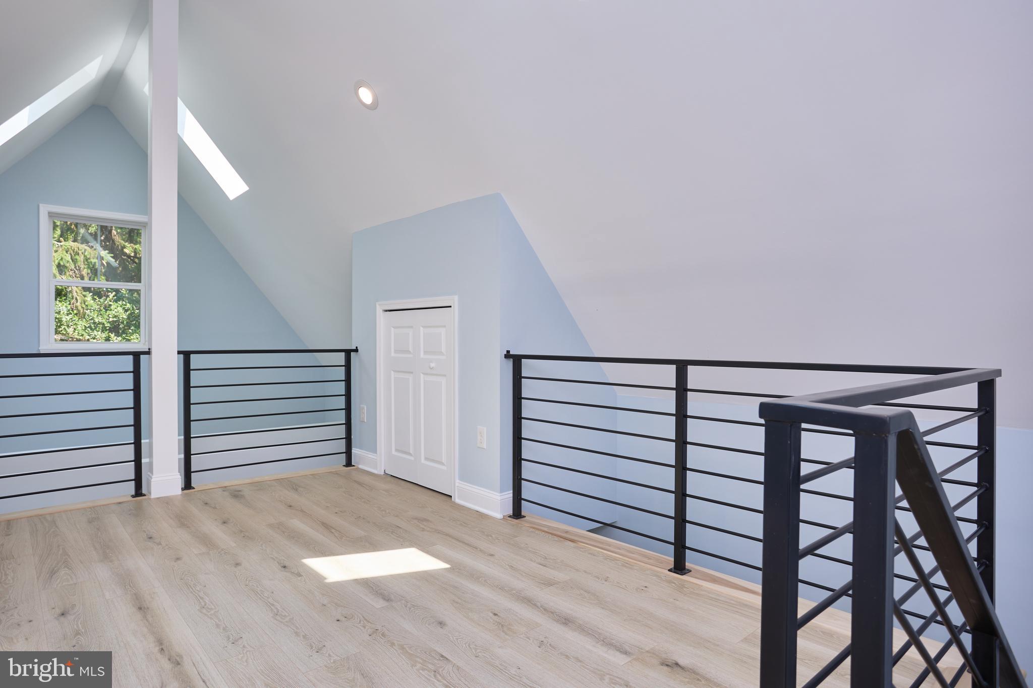 2810 South Arlington Ridge Road, Unit B Arlington, VA 22206 - Photo 15 of 20 Bedroom Loft