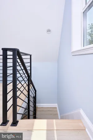 $2,200 | 2810 South Arlington Ridge Road, Unit B, Arlington, VA 22206