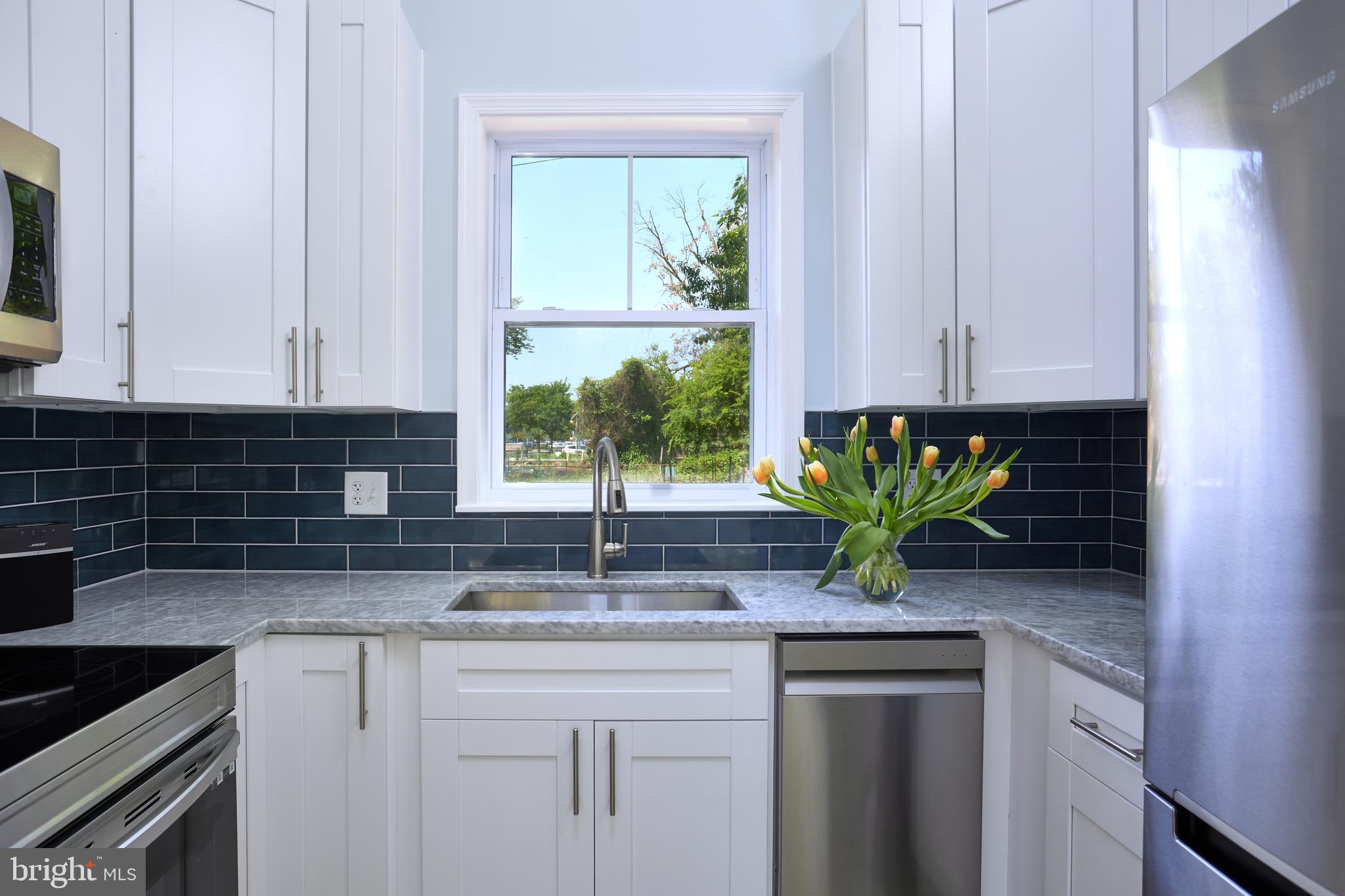 2810 South Arlington Ridge Road, Unit B Arlington, VA 22206 - Photo 5 of 20 Kitchen