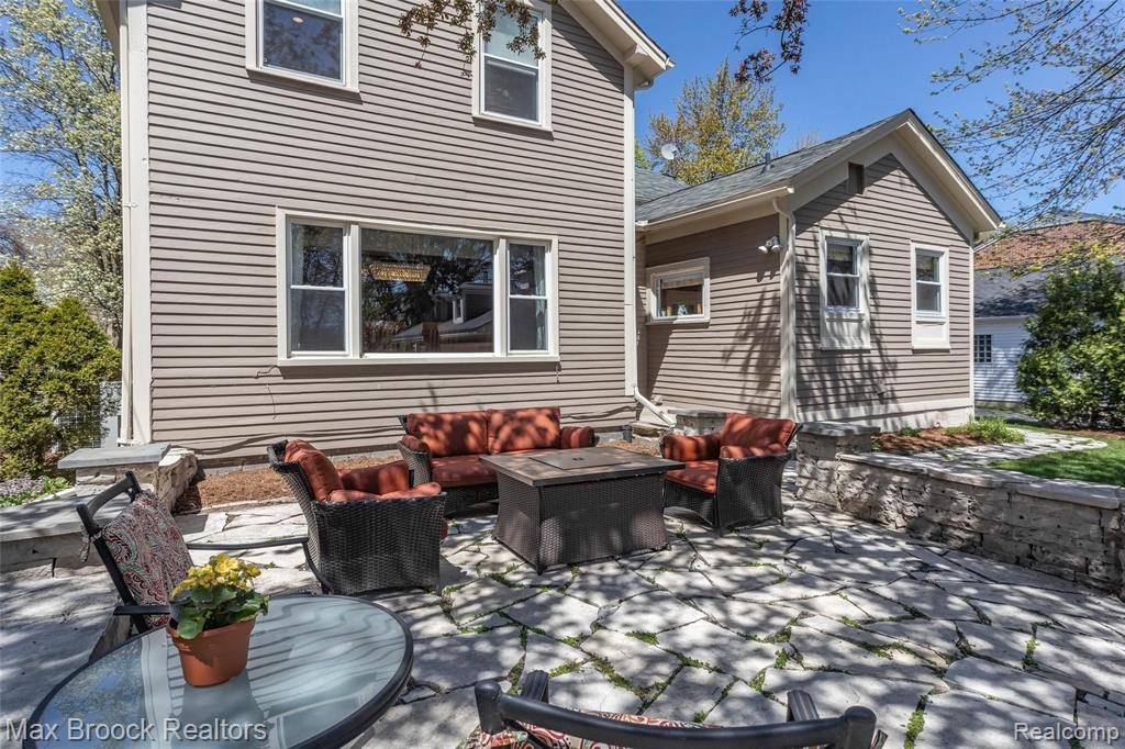 18277 Beverly Road Beverly Hills, MI 48025 - Photo 36 of 44