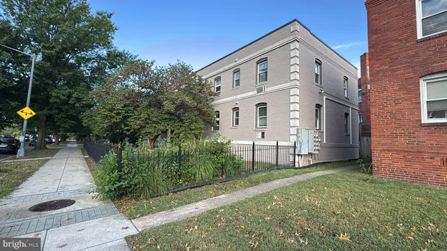 $209,900 | 420 Oklahoma Avenue Northeast, Unit 203, Washington, DC 20002