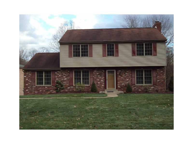 9460 North Florence Road Pittsburgh, PA 15237 - Photo 1 of 25 Exterior Front.