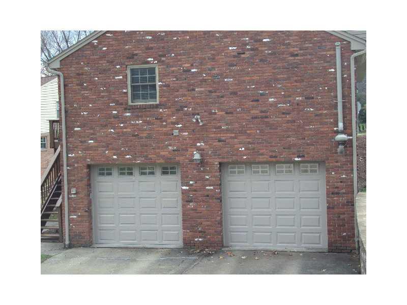 9460 North Florence Road Pittsburgh, PA 15237 - Photo 25 of 25 Exterior Front.
