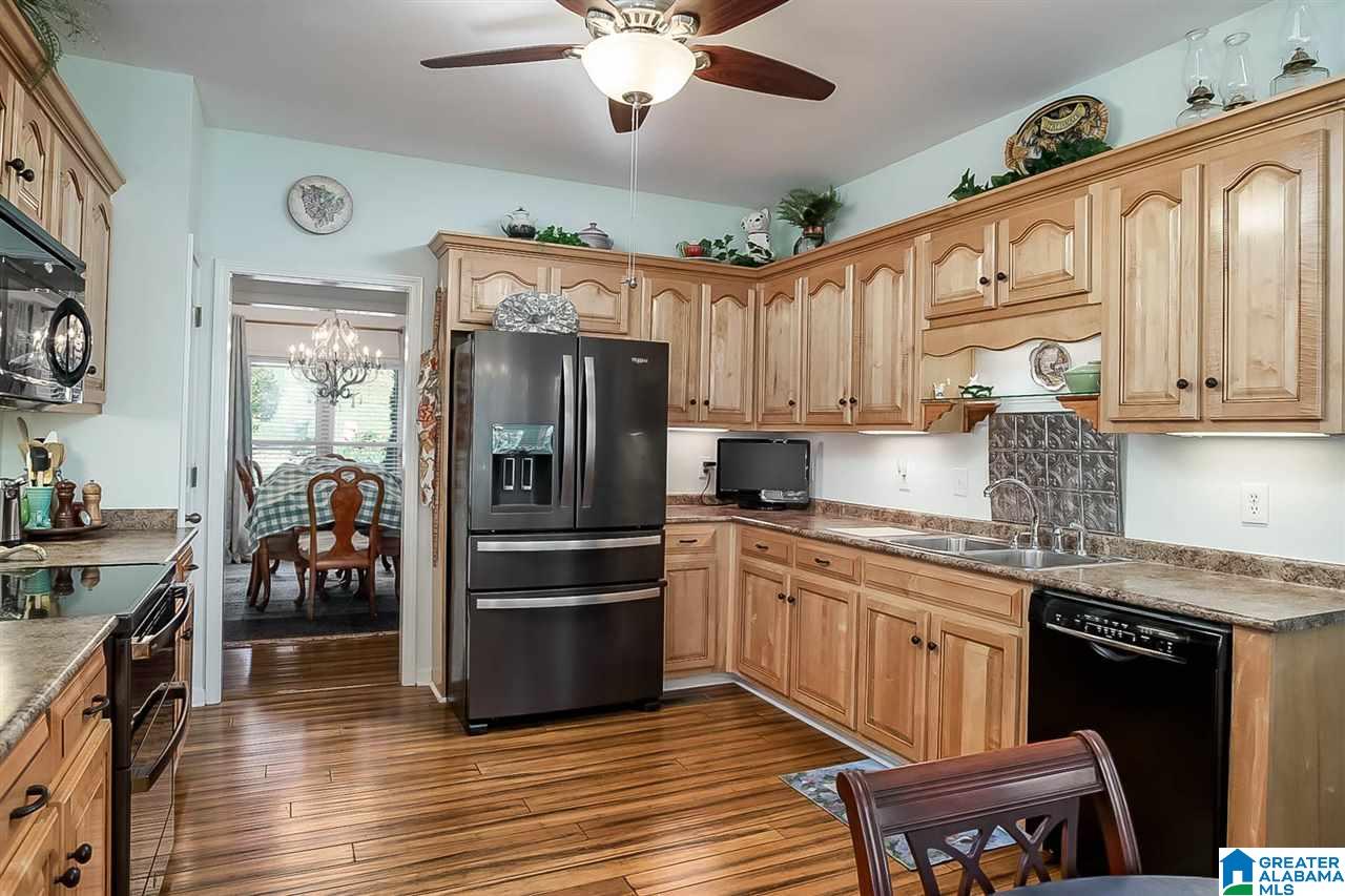 843 Round Hill Road Pelham, AL 35124 - Photo 16 of 37