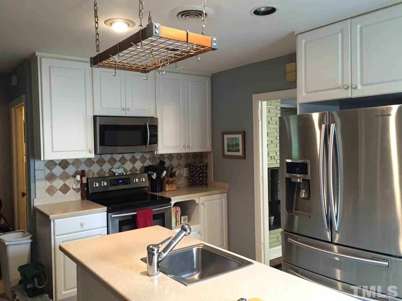 821 Woodburn Road Raleigh, NC 27605 - Photo 5 of 18