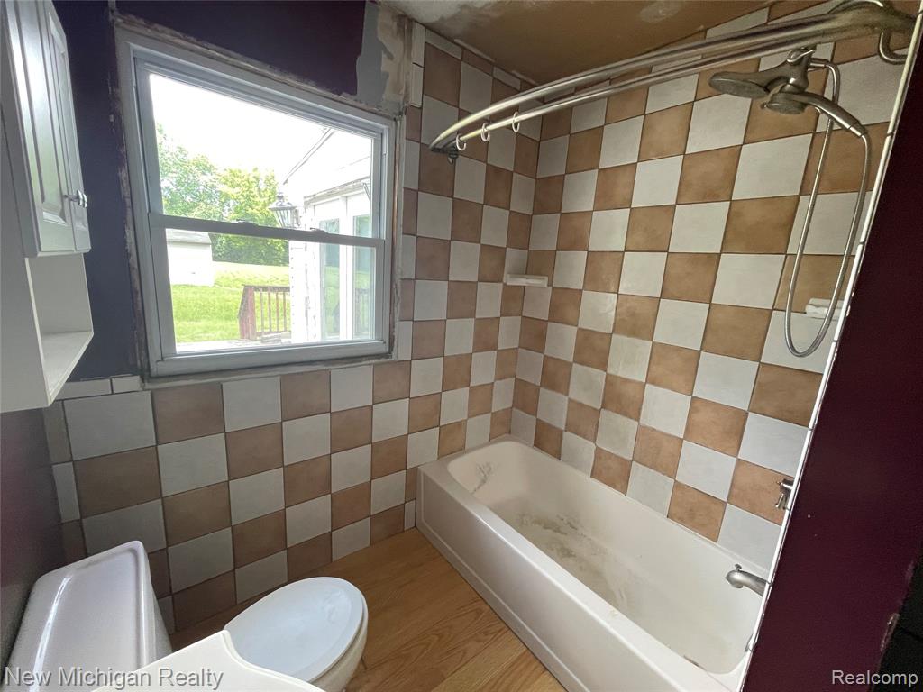2811 Wisconsin Road Troy, MI 48083 - Photo 17 of 22