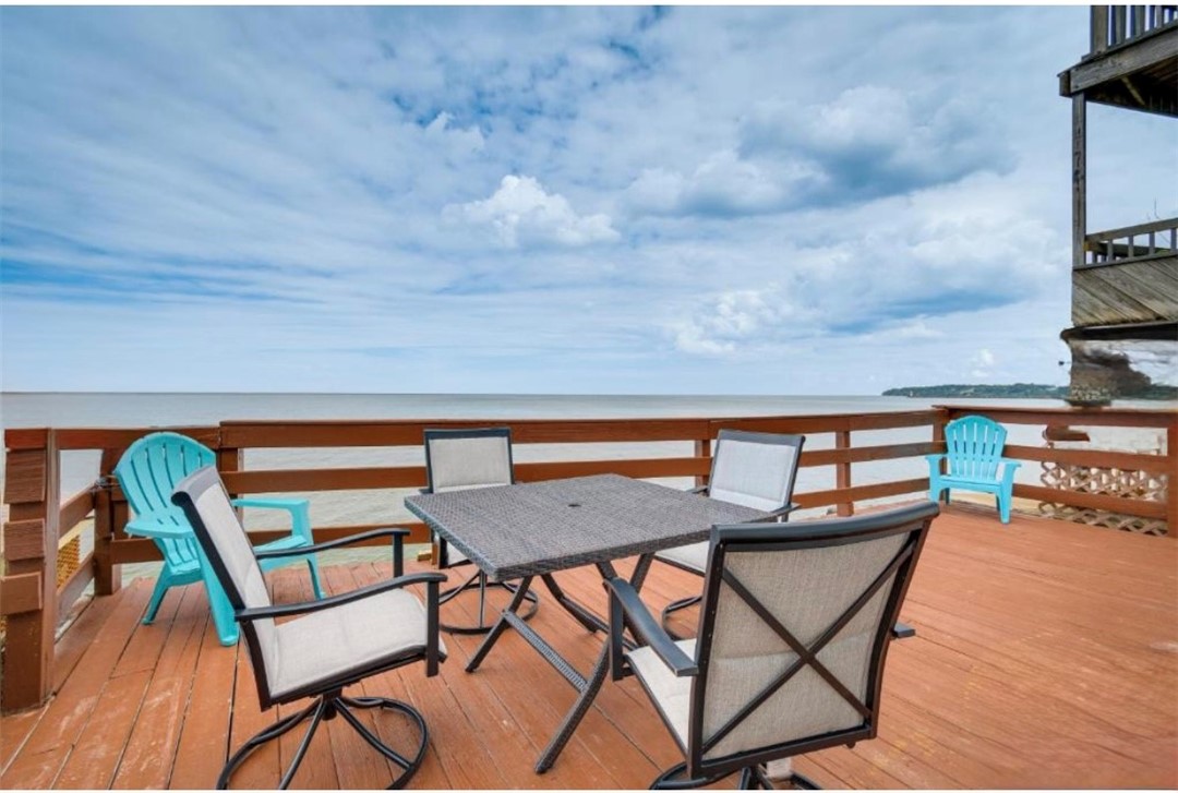 182 Lake Bluff Road Irondequoit, NY 14622 - Photo 16 of 20