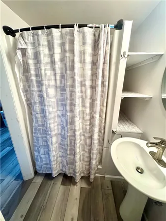 $2,200 | 182 Lake Bluff Road, Irondequoit, NY 14622