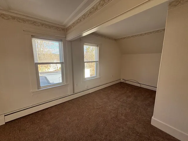 $1,800 | 82 Summer Street, Unit 2, Laconia, NH 03246