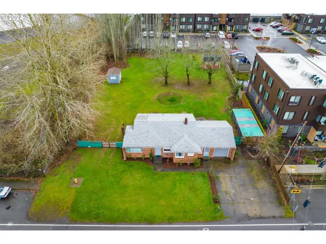 $399,999 | 450 Southeast Hogan Road, Gresham, OR 97080