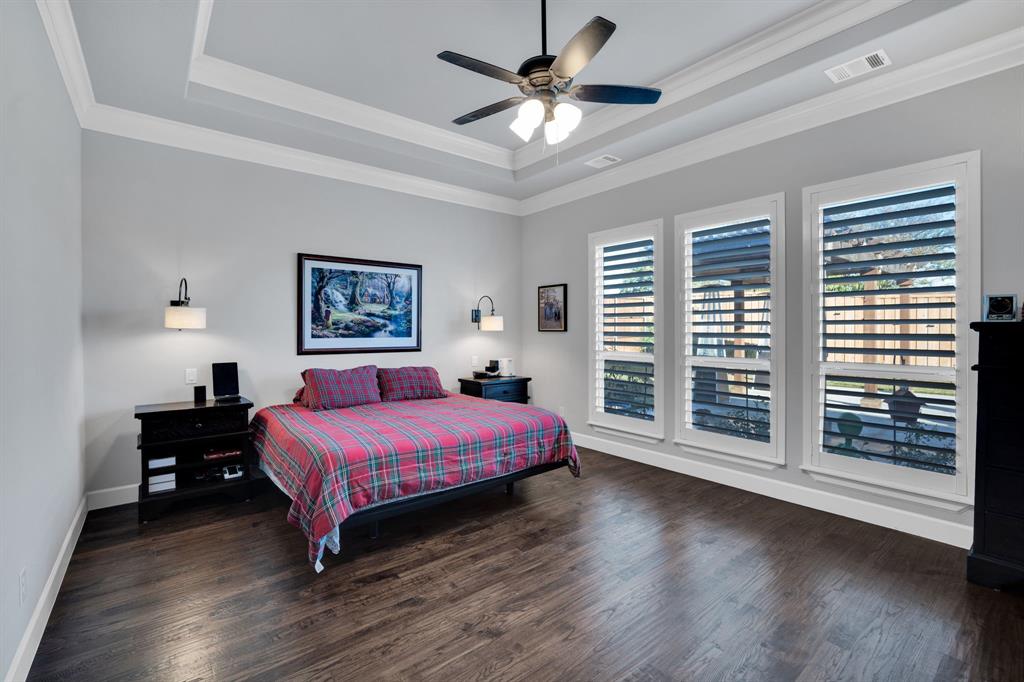 2501 Running Ranch Place Arlington, TX 76001 - Photo 19 of 38 a bedroom with a bed and a large window