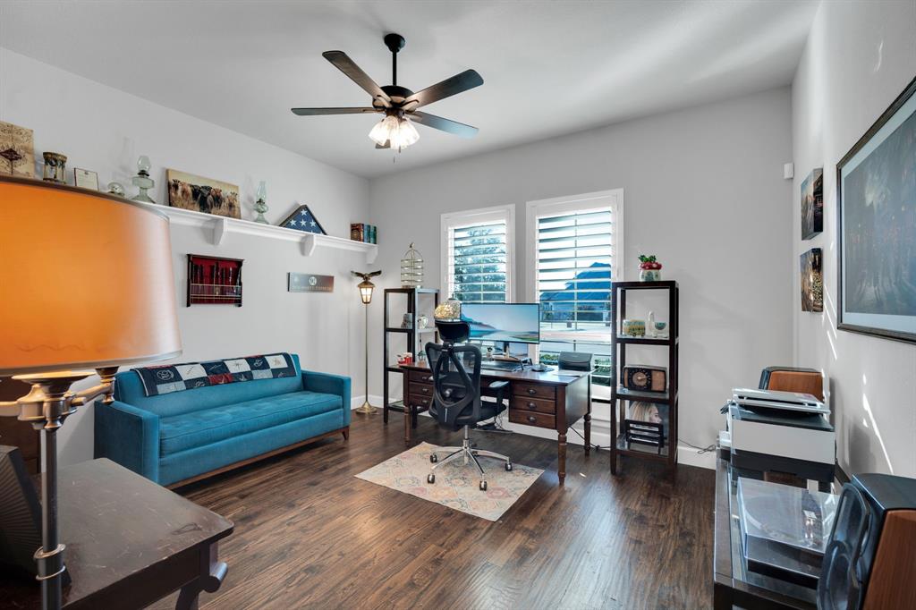 2501 Running Ranch Place Arlington, TX 76001 - Photo 28 of 38 a living room with furniture and wooden floor