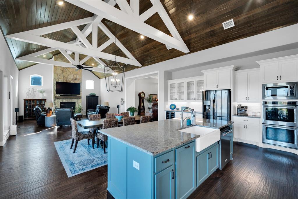 2501 Running Ranch Place Arlington, TX 76001 - Photo 4 of 38 a view of living room with furniture and wooden floor
