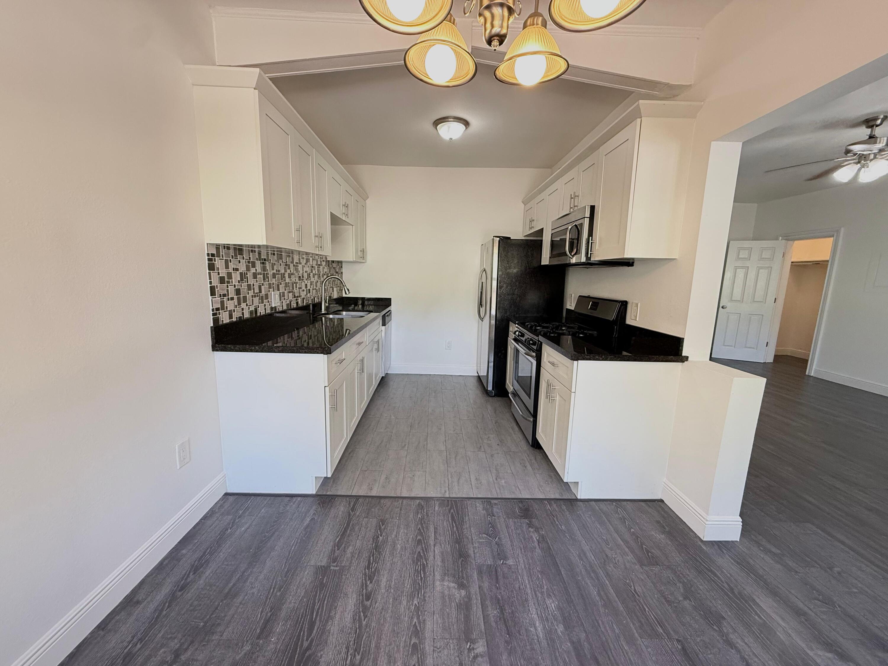 815 Upland Road, Unit 7 West Palm Beach, FL 33401 - Photo 8 of 13 WhatsApp Image 2026-02-10 at 16.09.48 (2