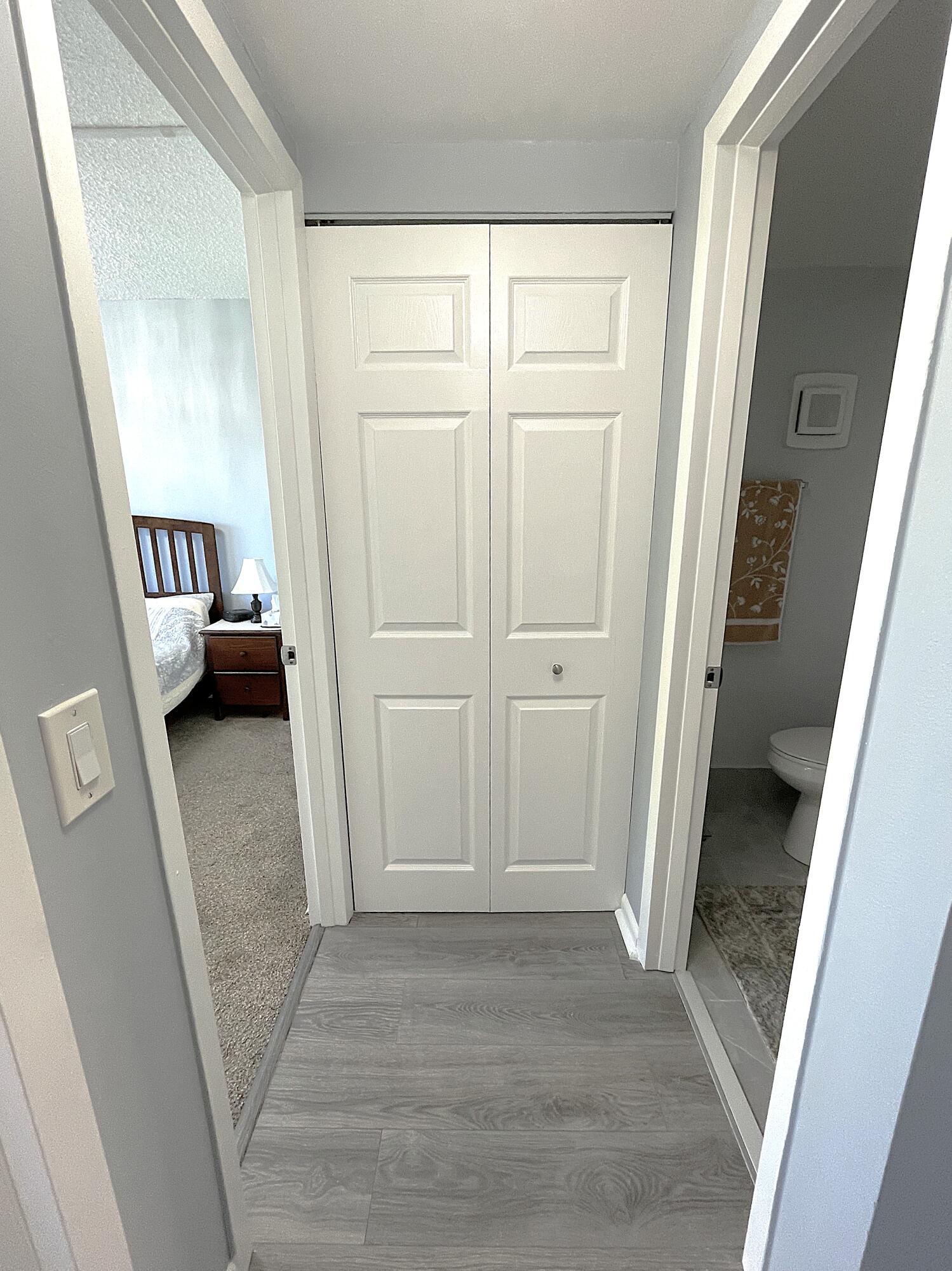 334 Brighton H Boca Raton, FL 33434 - Photo 11 of 23 Hallway