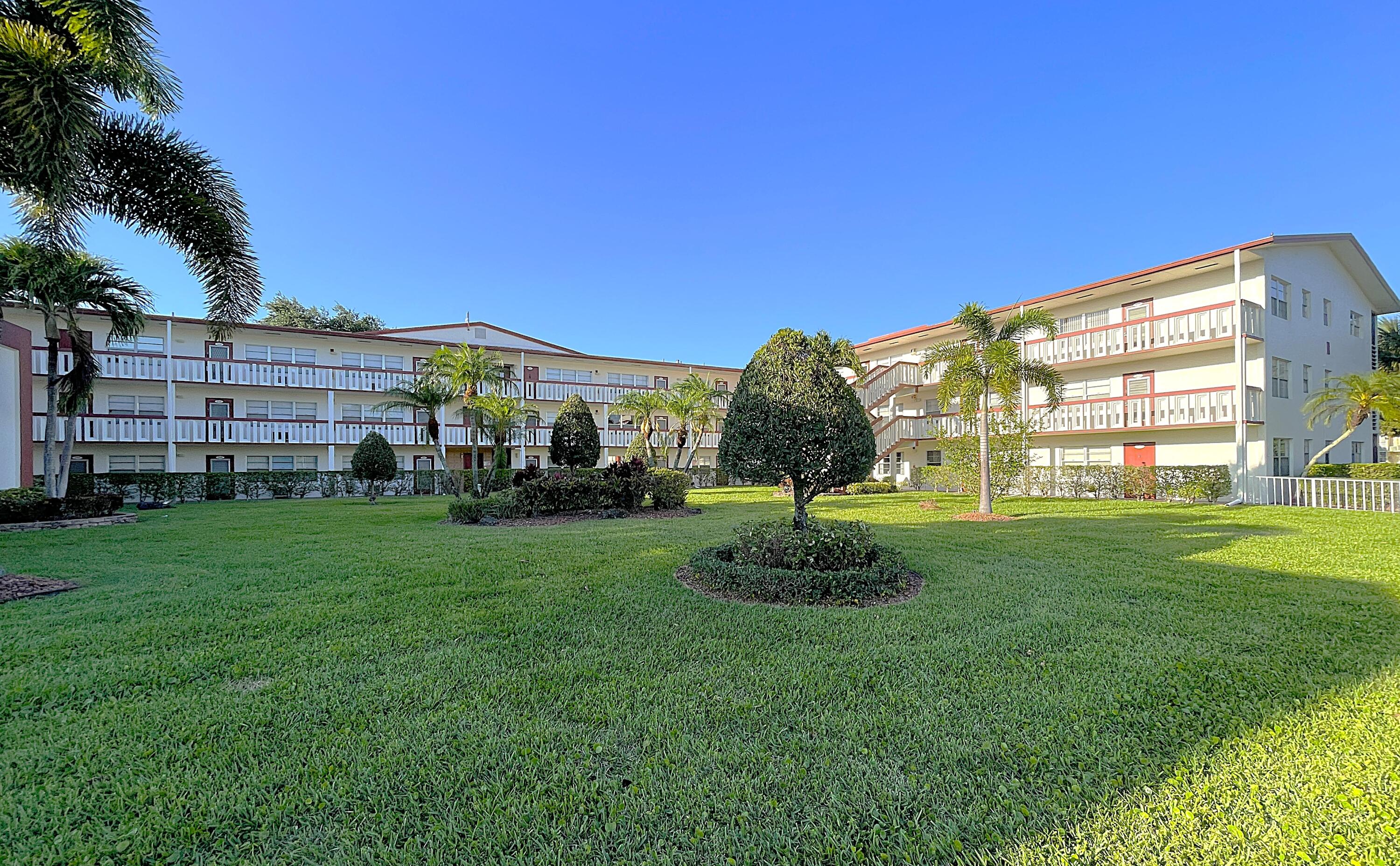 334 Brighton H Boca Raton, FL 33434 - Photo 23 of 23 Front