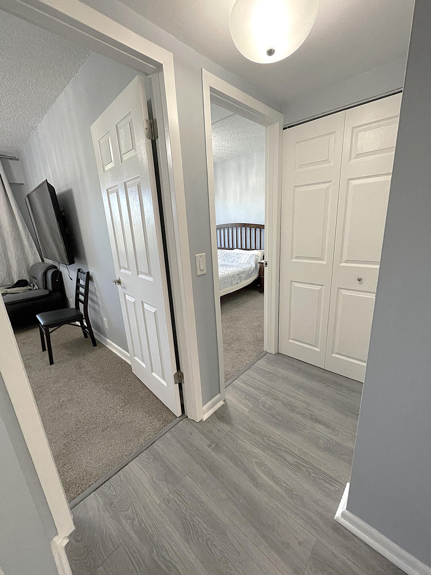 334 Brighton H Boca Raton, FL 33434 - Photo 10 of 23 Hallway