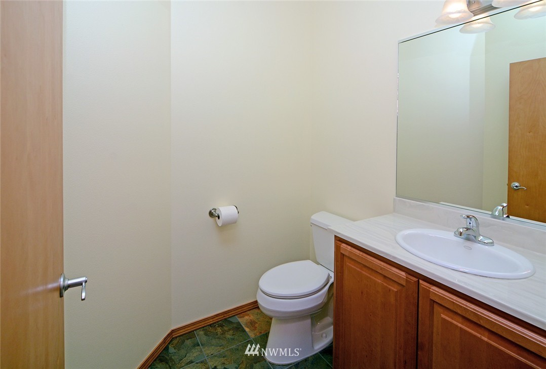 1176 Northwest Thompson Road Poulsbo, WA 98370 - Photo 12 of 24 Gallery Image 12