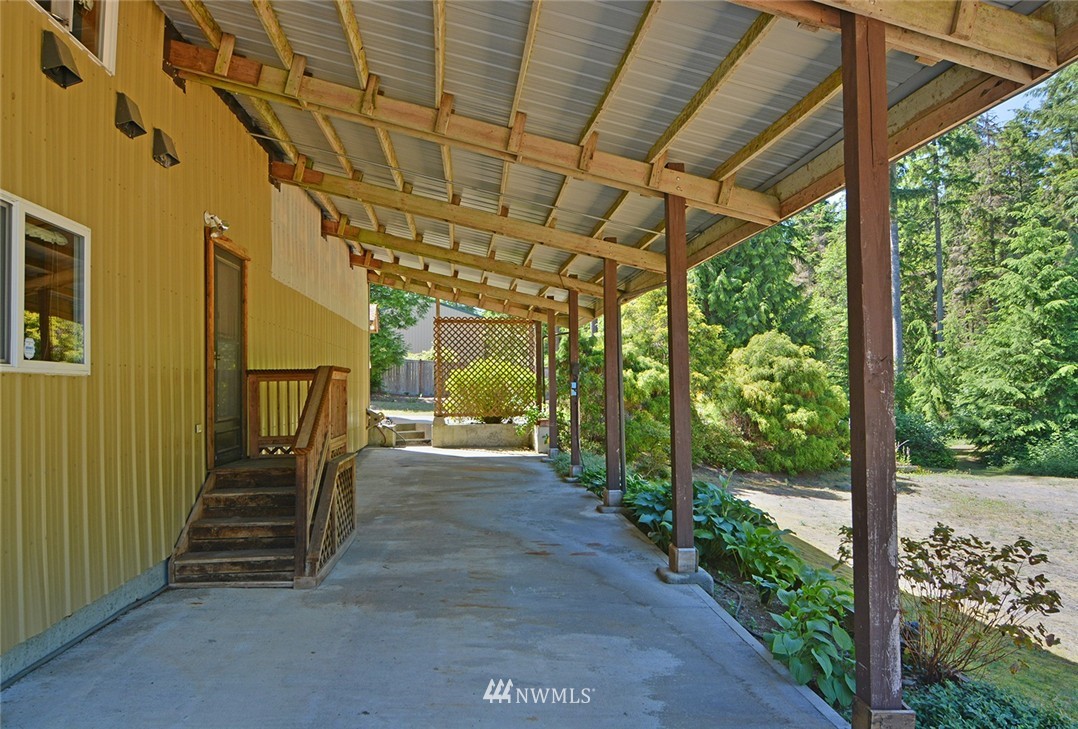 1176 Northwest Thompson Road Poulsbo, WA 98370 - Photo 14 of 24 Gallery Image 14