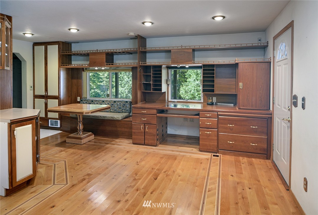 1176 Northwest Thompson Road Poulsbo, WA 98370 - Photo 16 of 24 Gallery Image 16