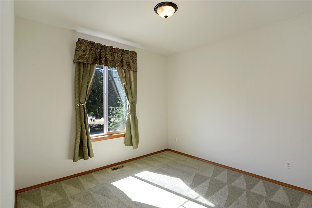1176 Northwest Thompson Road Poulsbo, WA 98370 - Photo 10 of 24 Gallery Image 10